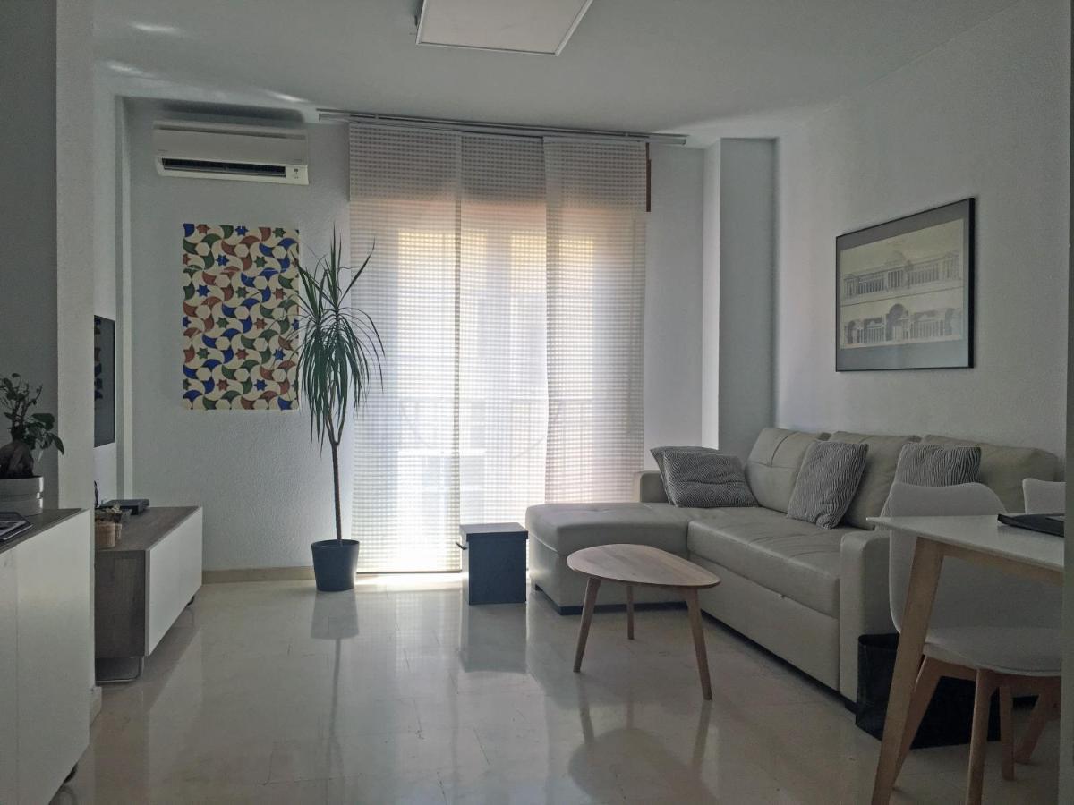 Vero Granada Y Parking En El Edificio Εξωτερικό φωτογραφία
