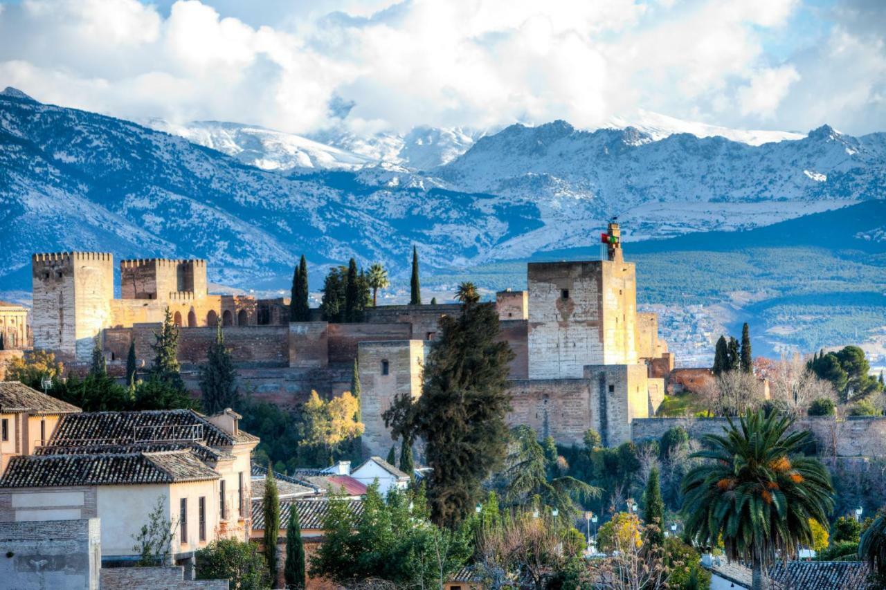 Vero Granada Y Parking En El Edificio Εξωτερικό φωτογραφία